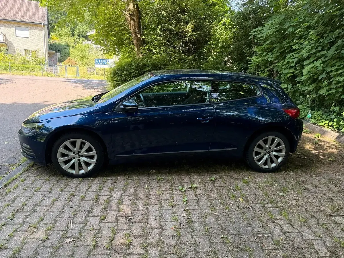 Gebraucht VW Scirocco 125 PS (91 kW) 2009 Blau Coupé