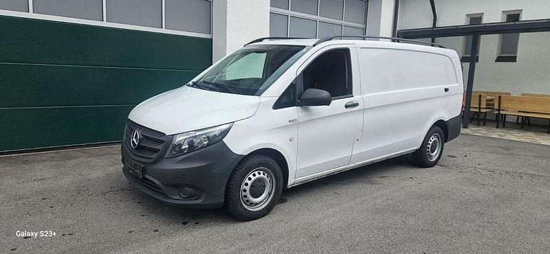 Weiß Gebraucht 2020 Mercedes Vito Van / Kleinbus | 12.990 € (Superpreis) - Bild 1/4