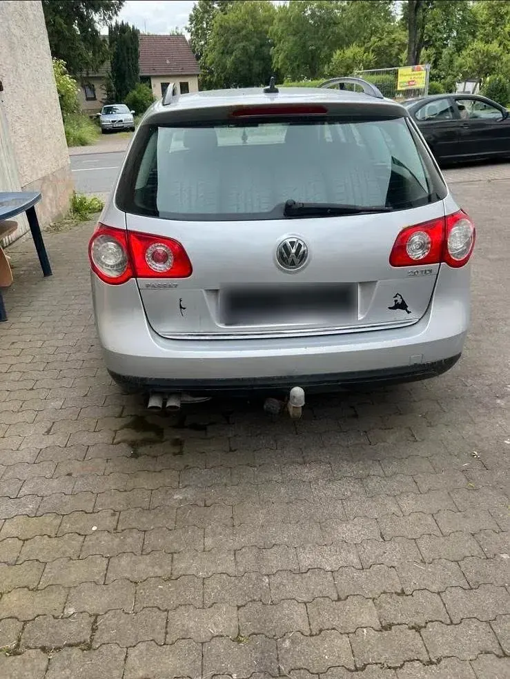 Gebraucht VW Passat 140 PS (102 kW) 2007 Silber Kombi