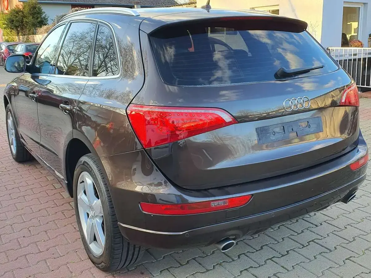Gebraucht Audi Q5 239 PS (175 kW) 2011 Teakbraun metallic SUV
