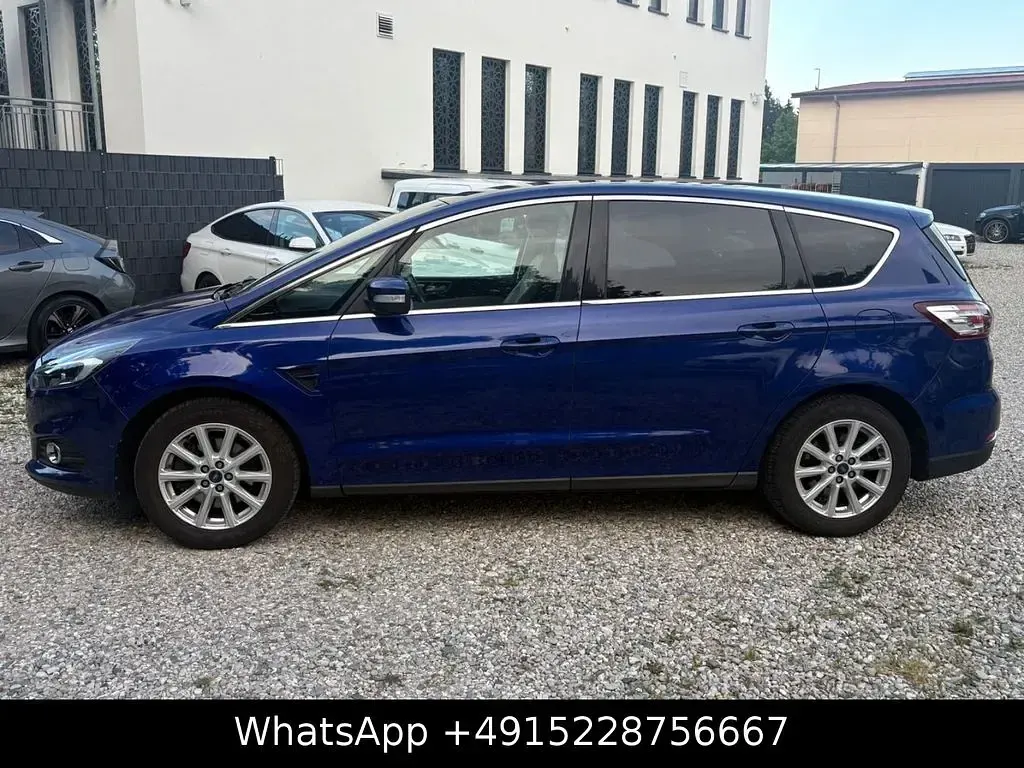 Gebraucht Ford S-MAX Titanium 160 PS (117 kW) 2016 Blau Van / Kleinbus
