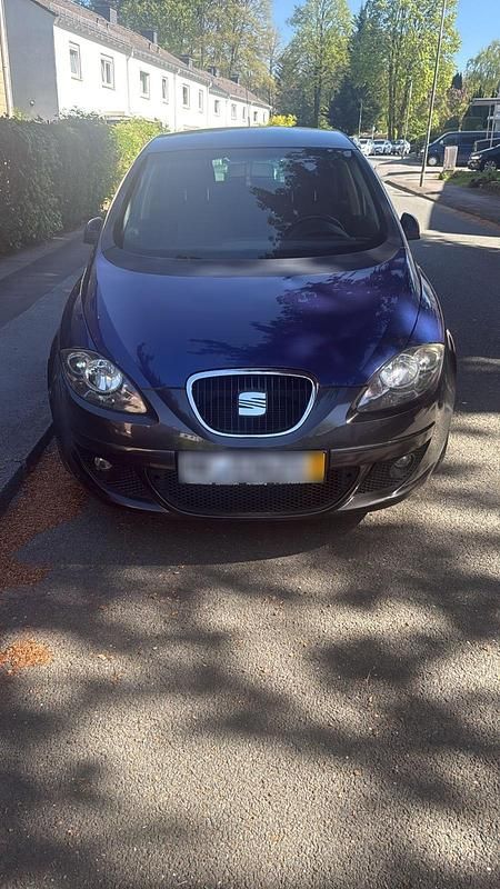 Second-hand Seat Toledo 105 CP (77 kW) 2007 Albastru Hatchback