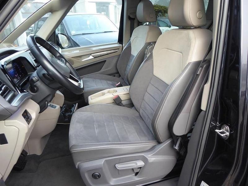 Gebraucht VW Multivan Energetic 150 PS (110 kW) 2022 Deep black perleffekt Van