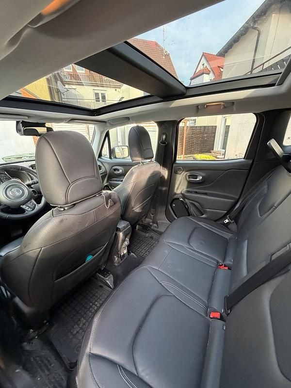 Gebraucht Jeep Renegade 179 PS (131 kW) 2018 Schwarz SUV