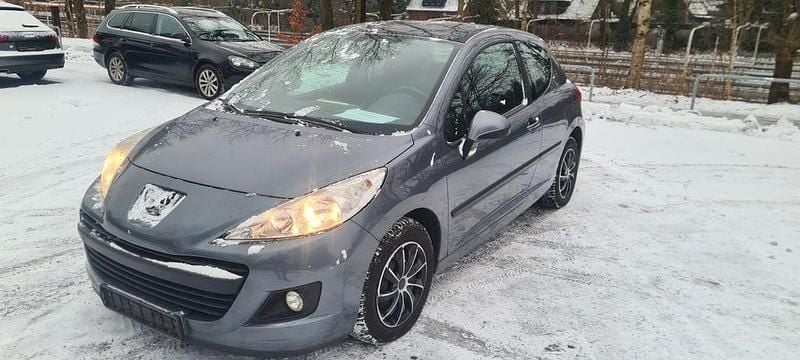 Grau Gebraucht 2011 Peugeot 207 Urban Move Limousine | 2.100 € (Guter Preis) - Bild 1/4