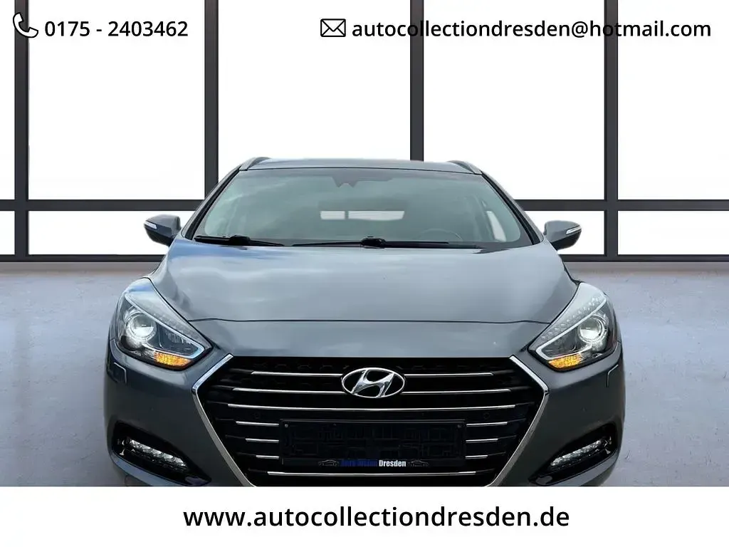 Gebraucht Hyundai i40 Premium 165 PS (121 kW) 2016 Silber Kombi