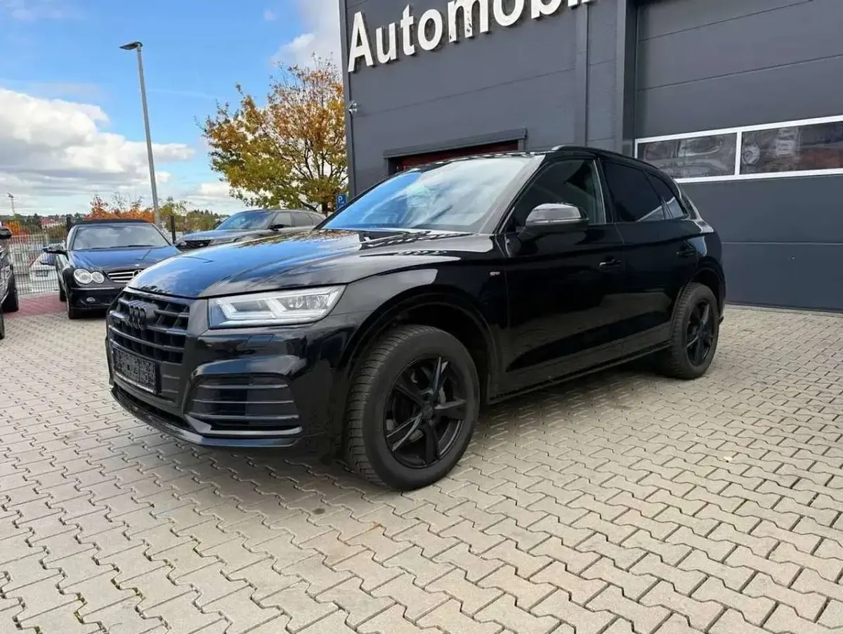 Gebraucht Audi Q5 Sport 190 PS (139 kW) 2019 Schwarz SUV