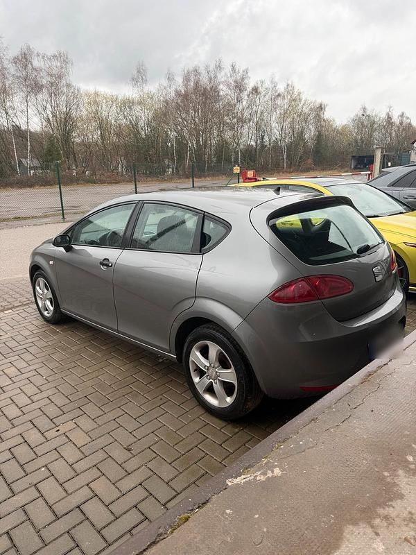 Second-hand Seat Leon 105 CP (77 kW) 2008 Gri Hatchback