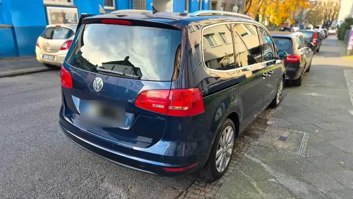 Brugt VW Sharan Highline 170 HK (125 kW) 2011 Blå MPV