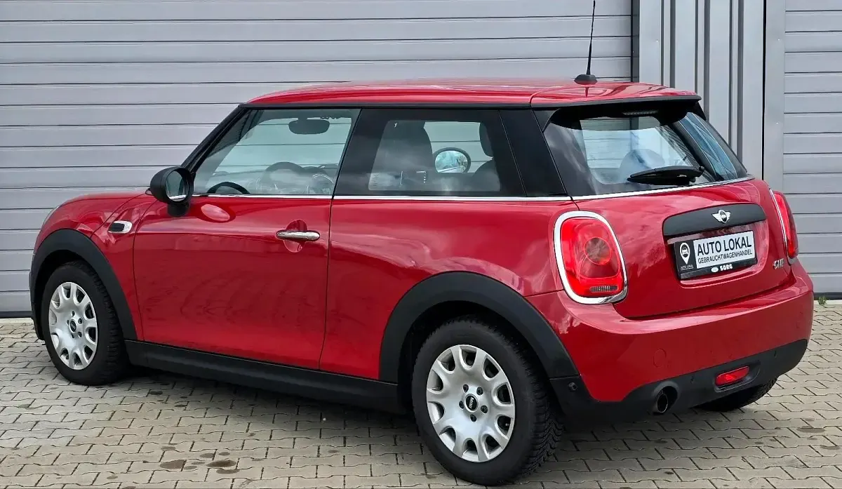Usata Mini Cooper 102 CV (75 kW) 2017 Rosso Utilitaria