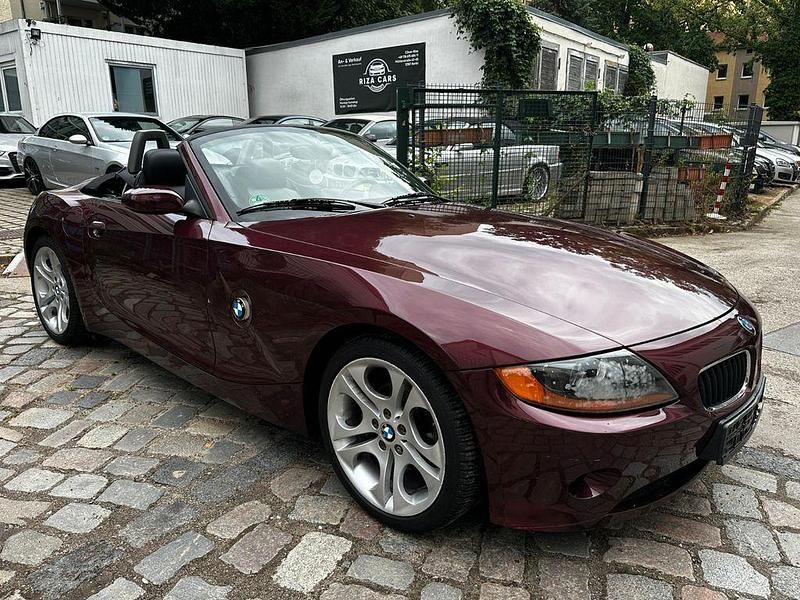 Rot Gebraucht 2003 BMW Z4 Cabrio | 6.900 € (Superpreis) - Bild 1/4