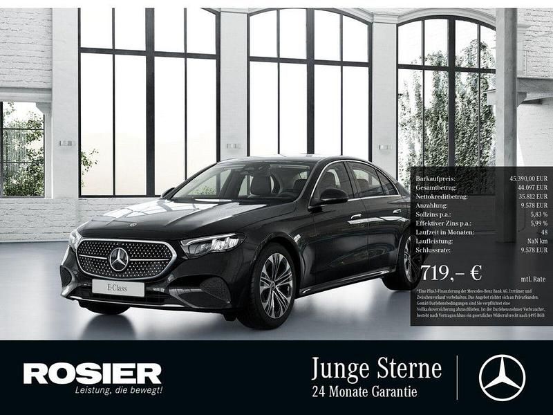 Schwarz / obsidianschwarz (metallic) Gebraucht 2024 Mercedes E220 Avantgarde Limousine | 45.390 € (Superpreis) - Bild 1/4