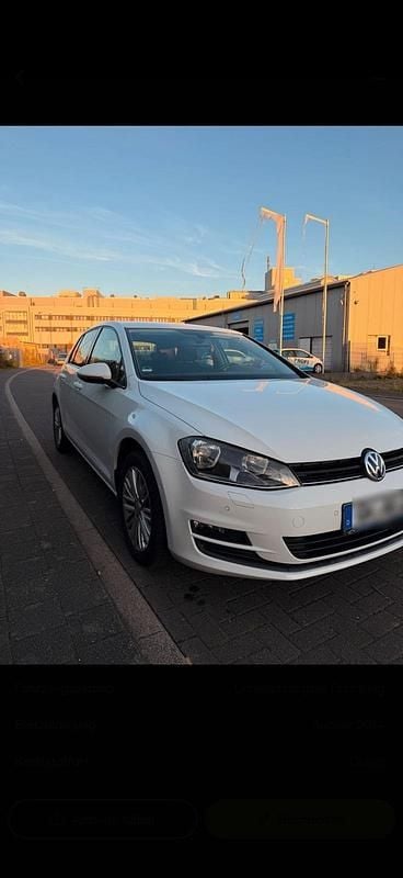 Gebraucht VW Golf VII Edition 105 PS (77 kW) 2014 Weiß Kleinwagen