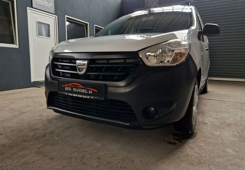 Gebraucht Dacia Dokker Express 102 PS (75 kW) 2015 Weiß Van