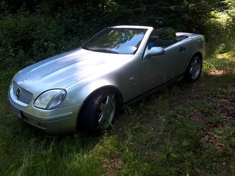 Gebraucht Mercedes SLK230 AMG 193 PS (141 kW) 1998 Silber Cabrio