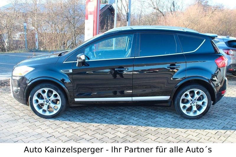 Gebraucht Ford Kuga Individual 140 PS (102 kW) 2012 Schwarz SUV