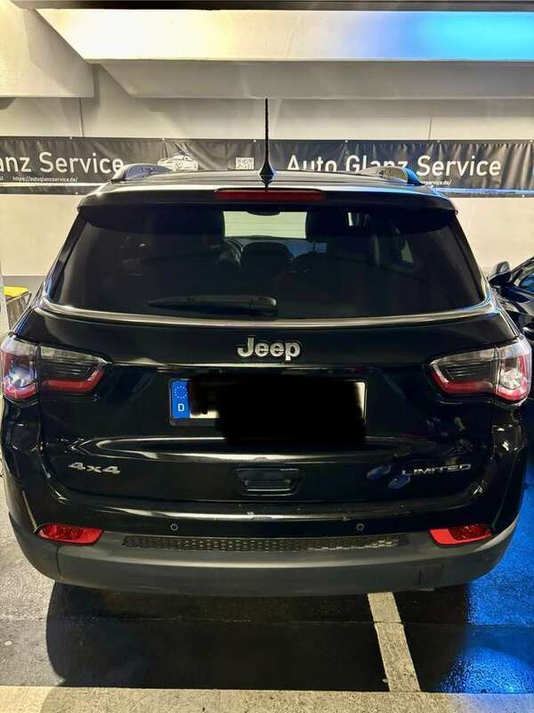 Schwarz Gebraucht 2019 Jeep Compass SUV | 20.500 € (Fairer Preis) - Bild 1/4