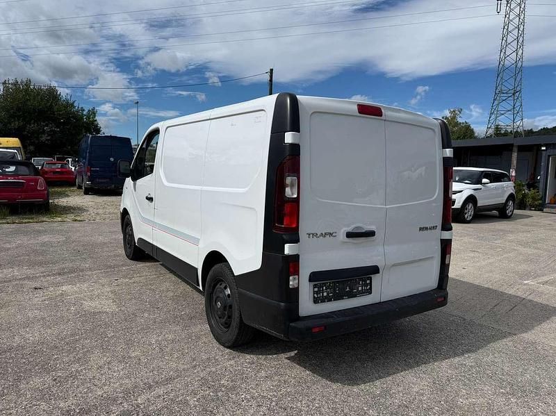 Gebraucht Renault Trafic Komfort 120 PS (88 kW) 2019 Weiß Van / Kleinbus