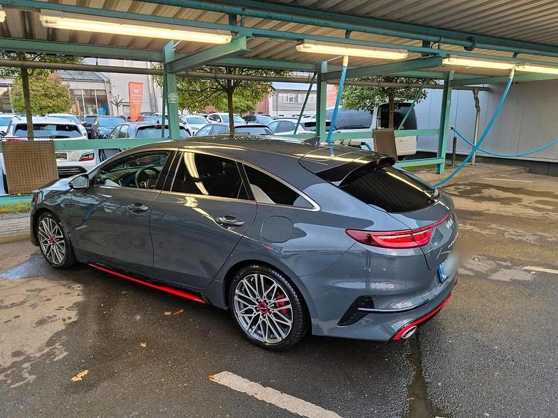 Grau Gebraucht 2023 Kia ProCeed Kombi | 26.250 € (Guter Preis) - Bild 1/4