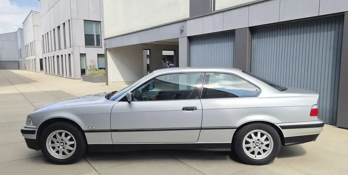 Brugt BMW 318 Performance 140 HK (102 kW) 1998 Sølv Coupe