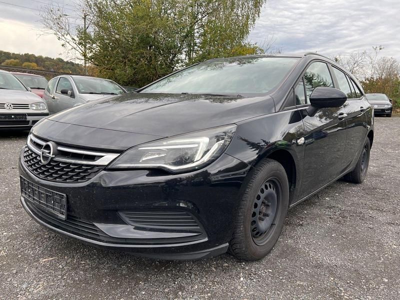 Gebraucht Opel Astra Edition 105 PS (77 kW) 2017 Schwarz metallic Kombi