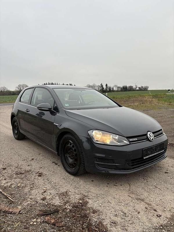 Gebraucht 2016 VW Golf Trendline Limousine | 7.099 € (Superpreis) - Bild 1/4