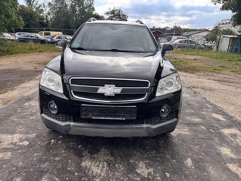 Grau Gebraucht 2006 Chevrolet Captiva LS SUV | 2.999 € (Guter Preis) - Bild 1/4