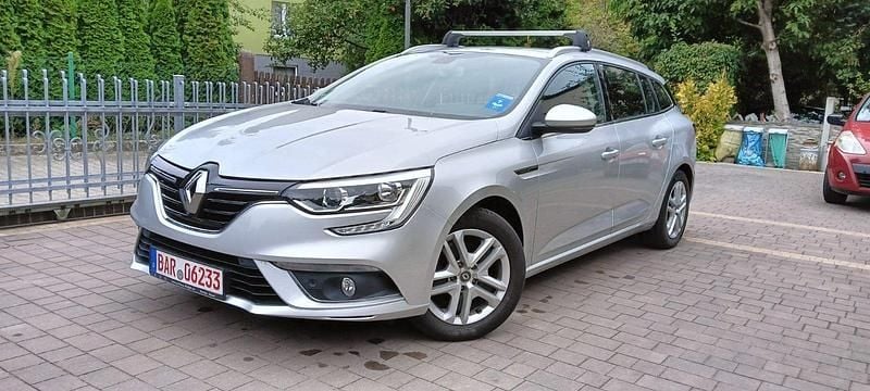 Silber Gebraucht 2020 Renault Mégane GrandTour Kombi | 13.685 € (Guter Preis) - Bild 1/4