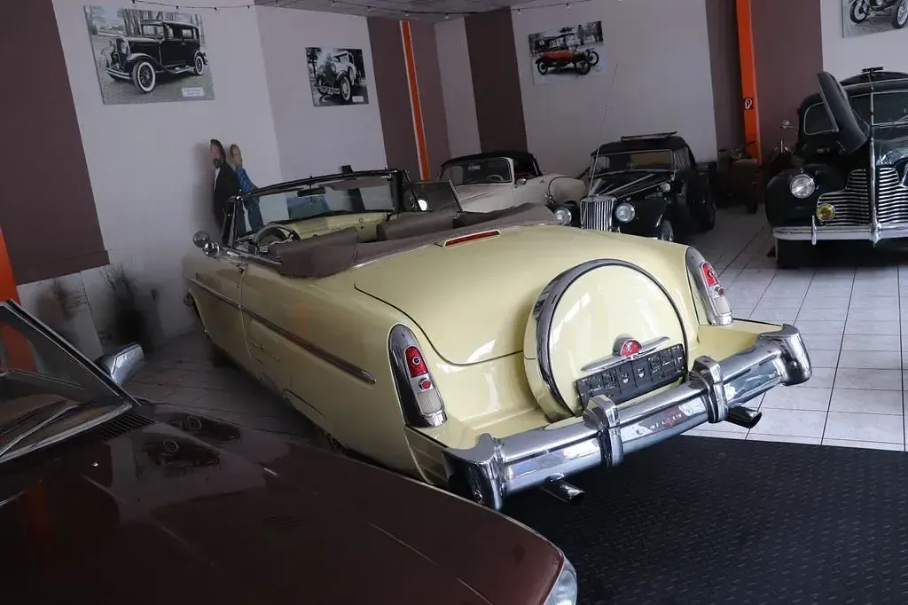 Gebraucht Ford V8 200 PS (147 kW) 1953 Gelb Cabrio