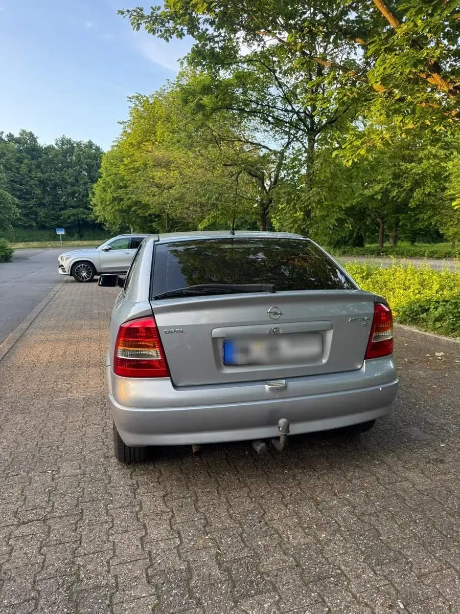 Gebraucht Opel Astra 101 PS (74 kW) 2002 Blau Kleinwagen