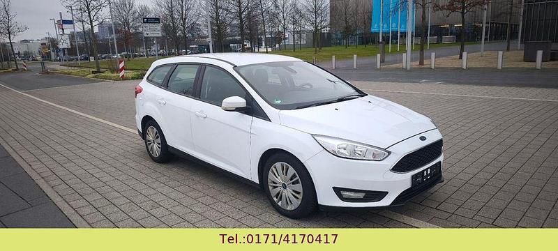 Gebraucht Ford Focus Business Edition 95 PS (69 kW) 2016 Weiß Limousine