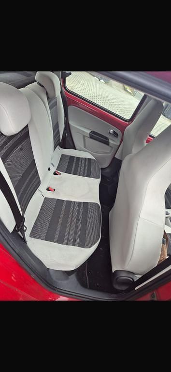 Gebraucht Seat Mii Style 60 PS (44 kW) 2015 Rot Kleinwagen