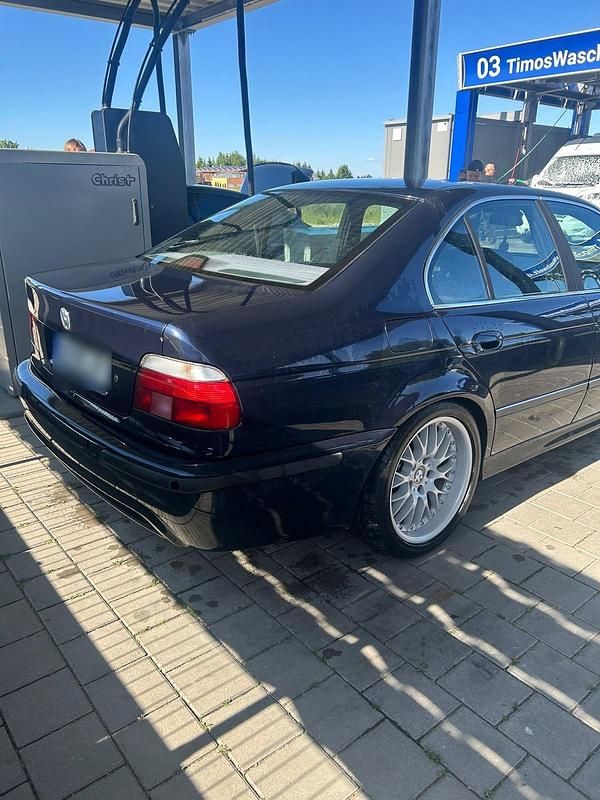 Gebraucht BMW 528 M Sport 193 PS (141 kW) 1998 Blau Limousine