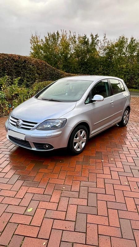 Silber Gebraucht 2005 VW Golf Plus Cross Sportline Van / Kleinbus | 4.600 € (Teuer) - Bild 1/4