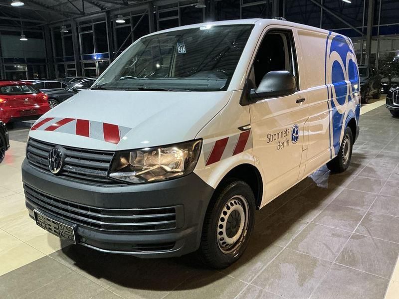 Weiß Gebraucht 2018 VW Transporter Van | 21.970 € (Guter Preis) - Bild 1/4