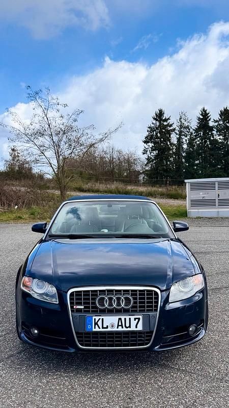 Second-hand Audi S4 286 CP (210 kW) 2005 Albastru Cabrio