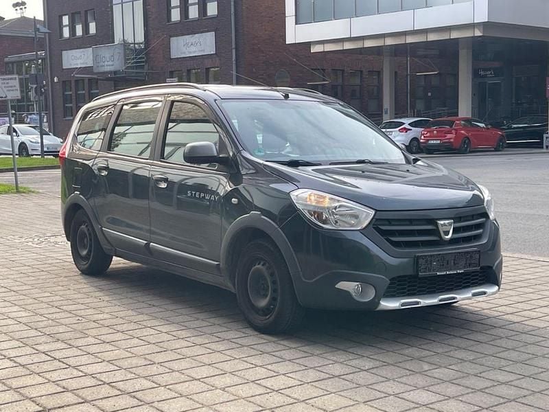 Gebraucht Dacia Lodgy Stepway 116 PS (85 kW) 2015 Van / Kleinbus