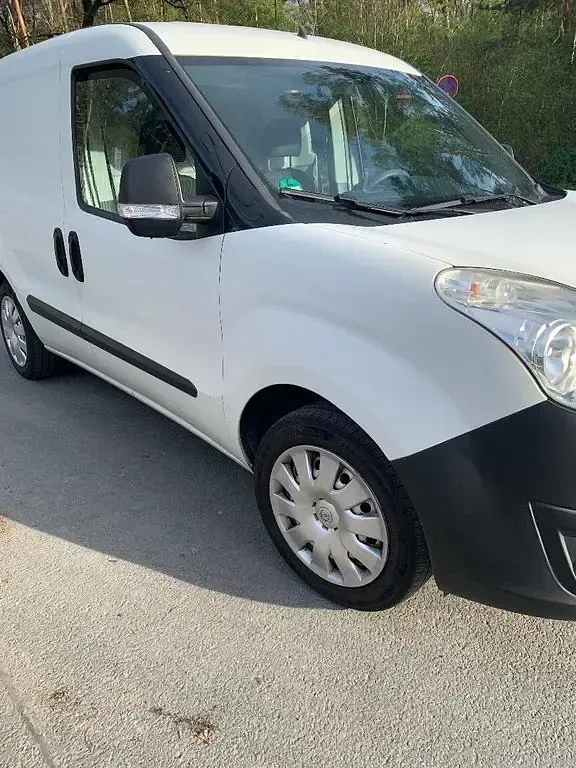 Occasion Opel Combo S 95 ch (69 kW) 2013 Blanc Monospace