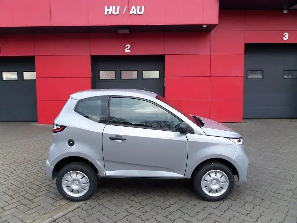 Neu Aixam AMBITION Pack 2026 Silber Kleinwagen