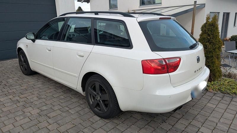 Gebraucht Seat Exeo Style 120 PS (88 kW) 2011 Weiß Kombi