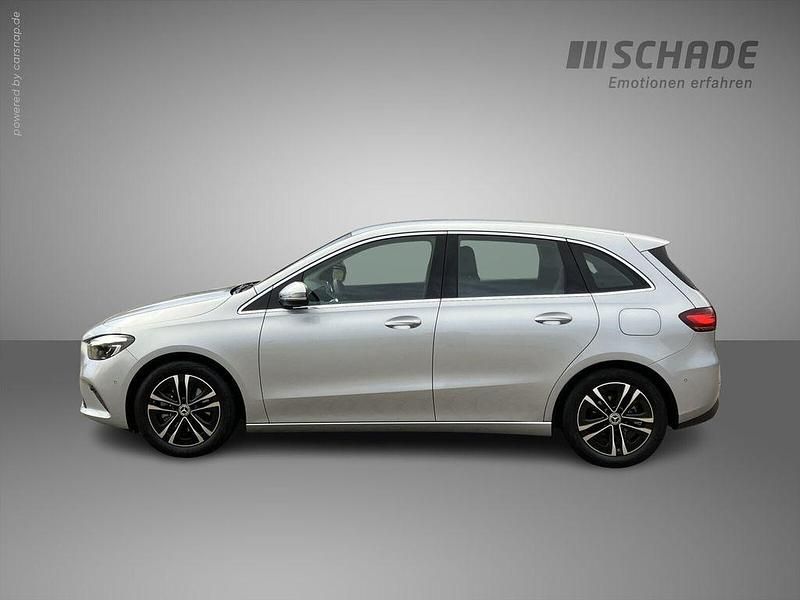 Gebraucht Mercedes B200 Progressive 150 PS (110 kW) 2024 Silber Van / Kleinbus