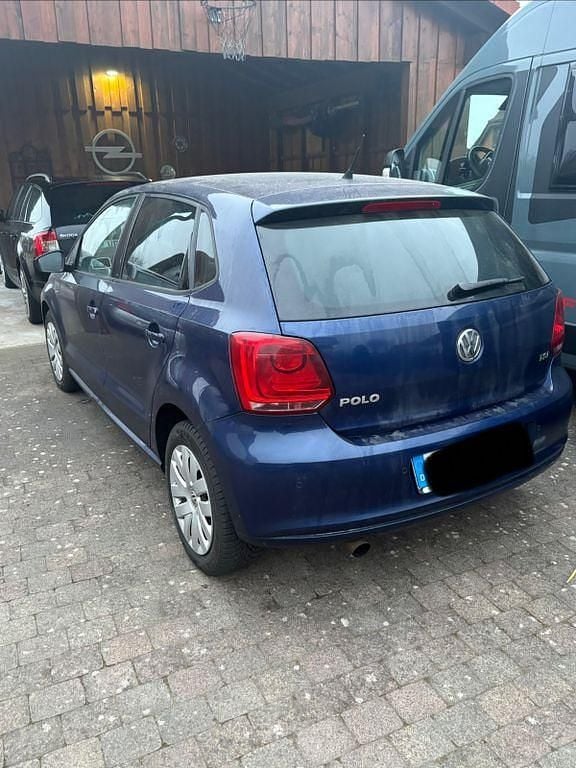 Blau Gebraucht 2013 VW Polo Life Limousine | 6.800 € (Guter Preis) - Bild 1/4