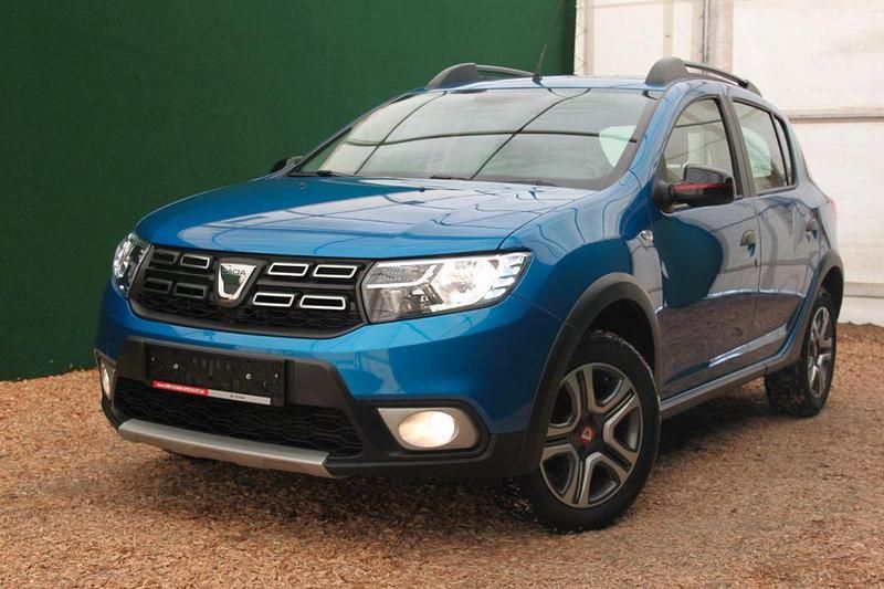 Gebraucht Dacia Sandero Stepway 101 PS (74 kW) 2019 Blau SUV