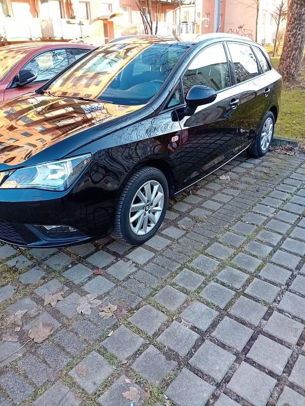 Schwarz Gebraucht 2014 Seat Ibiza ST Kombi | 5.000 € (Guter Preis) - Bild 1/4