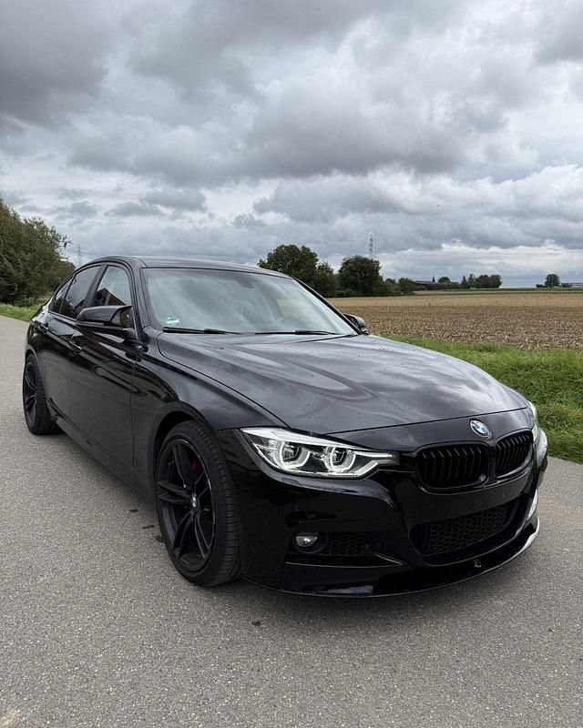Gebraucht BMW 340 M Performance 326 PS (239 kW) 2017 Schwarz Limousine