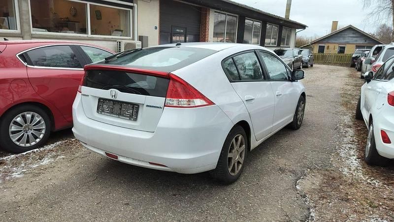 Gebraucht Honda Insight Exclusive 88 PS (64 kW) 2011 Weiß Kleinwagen