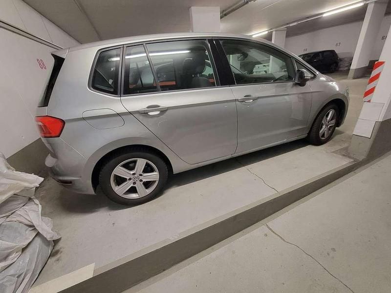 Silber Gebraucht 2017 VW Golf VII Kombi | 13.900 € (Guter Preis) - Bild 1/4