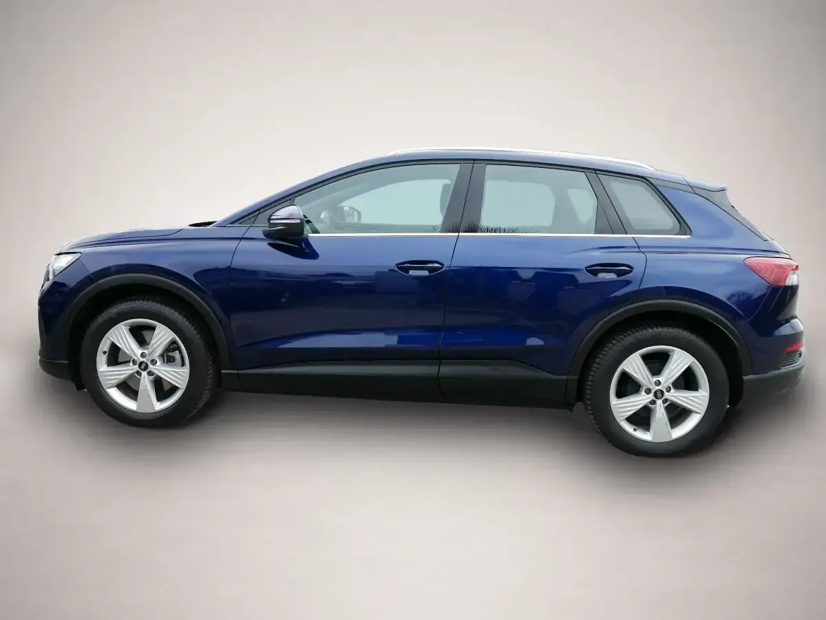 Gebraucht Audi Q4 e-tron 150 kW (204 PS) 2023 Blau SUV