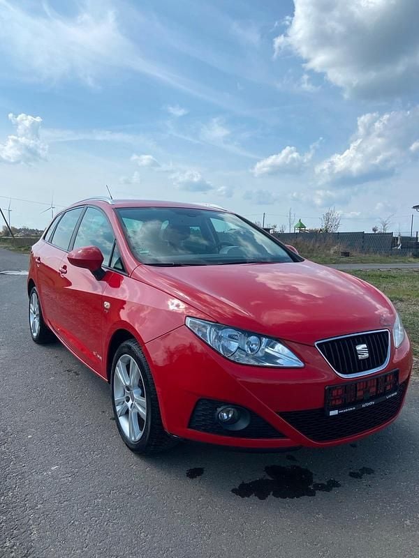 Gebraucht Seat Ibiza ST Copa 105 PS (77 kW) 2011 Rot Kombi