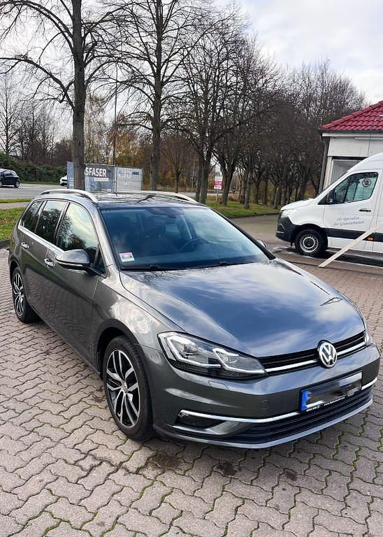 Grau Gebraucht 2017 VW Golf VII Highline Kombi | 14.000 € (Fairer Preis) - Bild 1/4